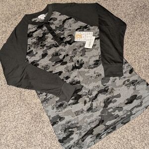 LULAROE Camouflage Long Sleeve Henley Shirt NWT